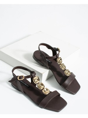 Dicle Polat Kadın Kahverengi Gold Detaylı Bilekten Bantlı Sandalet – Düz Taban Desia