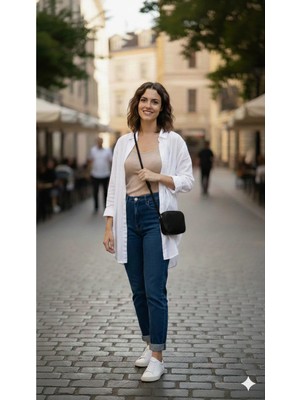 Kadın Siyah Ayarlanabilir Askılı Minimalist Kare Omuz Çantası