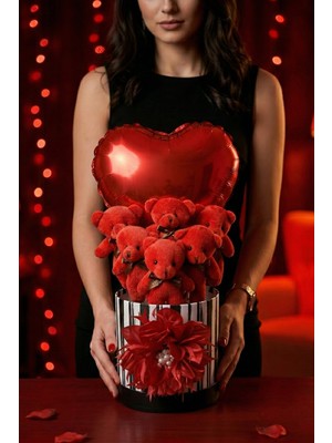 Livra Gift Özel Tasarım Hediye Kutusunda Kalpli Balonlu 6'lı Kırmızı Peluş Ayıcık Buketi - Kadınlar Gününe Özel