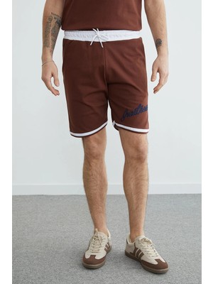 FullaModa Beli Bağlamalı Nakışlı Biye Detaylı Şort