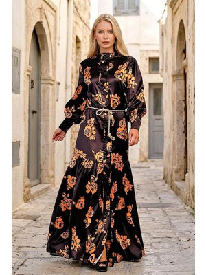 Modanı Seç Siyah Hakim Yaka Çiçekli Etekleri Volanlı Saten Uzun Elbise