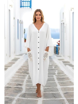 Modanı Seç Beyaz V Yaka Sırtı ve Cepleri Kabartma Nazar Boncuğu Baskılı Oversize Uzun Gömlek Elbise