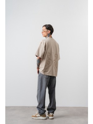 Respire Erkek Spiral Nakış Detaylı Oversize T-Shirt Bej