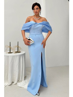 Feminist Bebe Mavi Üzeri Taş Işlemeli Yırtmaç Detaylı Düşük Omuz Abiye 0801091.449