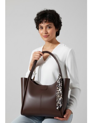 Mifella Kadın Premium Vegan Deri Fular Detaylı Şık Omuz ve El Çantası Yumuşak Dokulu Geniş Hacimli