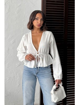Cemo Kadın V Yaka Bağlamalı Nakış Detaylı Bluz