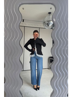 Özge Özgenç Gold Düğmeli Lazer Kesikli Jean