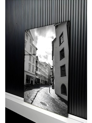 KutuTR Siyah Beyaz Tarihi Avrupa Sokak Manzaralı Temperli Cam Tablo 50X70 cm 2d Uv Baskı - YCT480