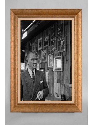 Giyense Altın Varaklı Çerçeveli Paspartulu Atatürk Tablo S5E309