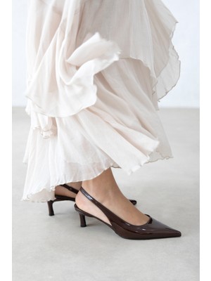 Straswans Molly  Kadın Topuklu Rugan Ayakkabı Kahve