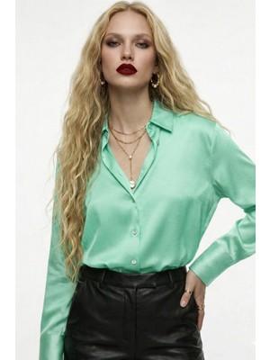 Ribana Classic Kadın V Yaka Uzun Kollu  Sedef Düğmeli Saten Gömlek 3140