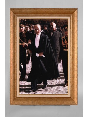 Giyense Altın Varaklı Çerçeveli Paspartulu Atatürk Tablo AA851