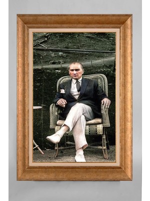 Giyense Altın Varaklı Çerçeveli Paspartulu Atatürk Tablo AA762