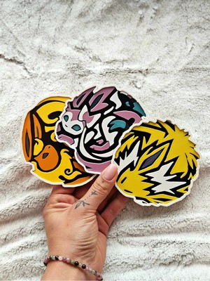 Anka Atölye Eeveelution Pokemon Bardak Altlığı Seti 3’lü – Jolteon Sylveon Flareon 3D Masa Dekor Coaster