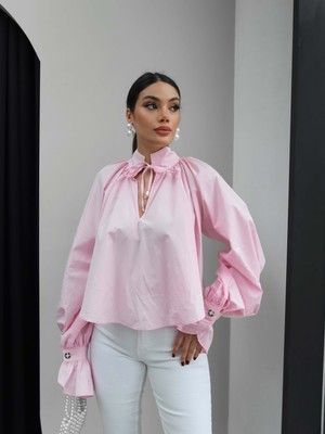 Esra Helvacı Yaka Bağlama Detaylı Gömlek