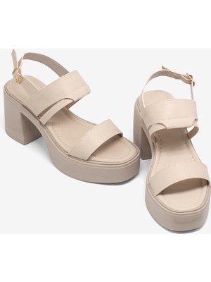 Tonny Black Kadın Bej Rahat Kalıp Poli Taban Topuklu Sandalet