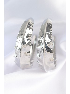 Pirinç Gümüş Renk Yaprak Desenli Halka Küpe