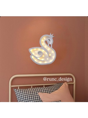 Runc Design Kuğu Figürlü Çocuk ve Bebek Odası Dekoratif Ahşap Ledli Duvar Lambası - Gece Lambası