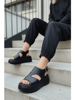 Divolya Zango Siyah Platform ( 6 cm Topuklu ) Yuvarlak Burun Günlük Sandalet