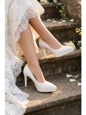 Erkan Saçmacı Scarlett Classic Beyaz Vegan Sivri Burun Ince Platform Topuklu Gelin Ayakkabısı