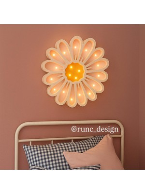 Runc Design Papatya Ahşap Kız Çocuk Odası Duvar Lambası - Dekoratif Gece Lambası - Çiçek Aplik