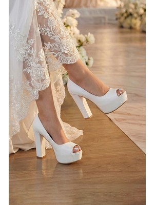 Erkan Saçmacı Carolina Beyaz Vegan Önü Açık Yuvarlak Burun Kalın Platform Topuklu Abiye Gelin Ayakkabısı