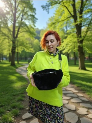 Karan Tuhafiye Peluş Çapraz Askılı Kadın Çanta / Zincir Detaylı / Ayarlanabilir Sap / Astarlı