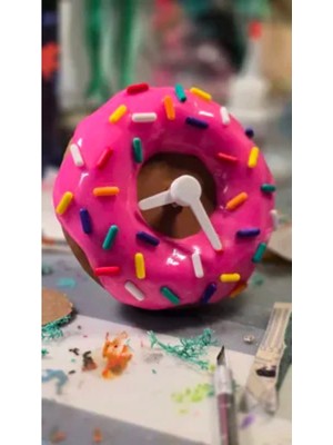 Hasfar Tech Eğlenceli Donut Figürlü Masa Saati - Mutfak ve Çocuk Odası Dekoratif Obje