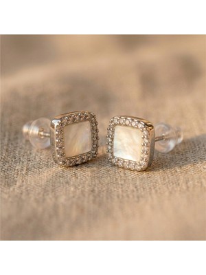 Zeino Kare Beyaz Sedefli Zirkon Taşlı Küpe - 925 Ayar Gümüş Kaplama 7 mm