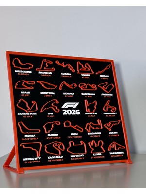 Pluto 3D Formula 1 2026 Yarış Takvimi Masaüstü Ajanda | Pist Haritalı Dekoratif Standlı Tasarım