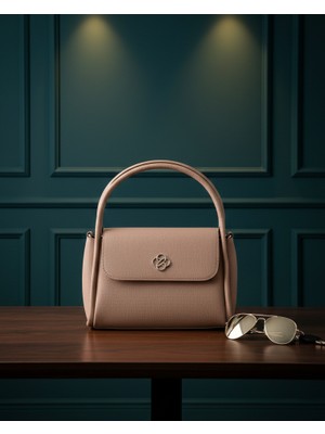 Vardis El ve Omuz Askılı Kadın Çantası