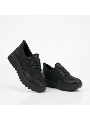 Kindep (Köhler) Poli Hafif  Taban Damla Taş Detaylı Kadın Ayakkabı Siyah