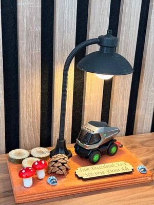 MYK Hediye ve Sanat Atölyesi Kamyon Işıklı Metal Araçlı Dekoratif Biblo Kişiye ve Firmaya Özel Tasarım