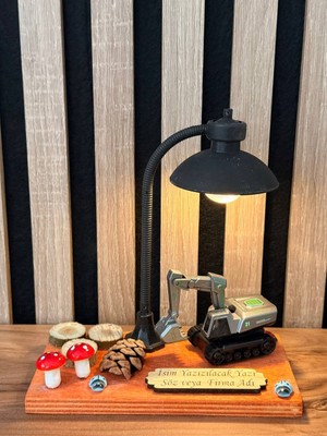 MYK Hediye ve Sanat Atölyesi Ekskavatör Işıklı Metal Araçlı Dekoratif Biblo Kişiye ve Firmaya Özel Tasarım