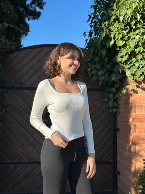 Ronanna Çerçeve Yaka Kaşkorse Bluz Beyaz