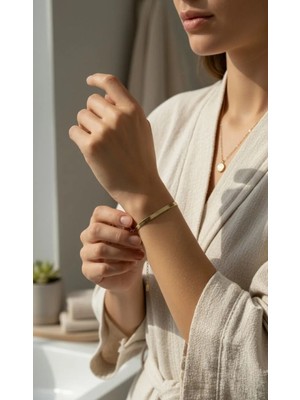 ArmoniaVital Kadın Gold Italyan Ezme Zincir Çelik Bileklik - Kararmaz Suya Dayanıklı