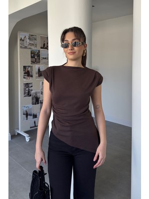 Magarde Omuzu Vatkalı Premium Bluz- Kahverengi