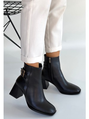 E-Woman Kanda Siyah Cilt Topuklu Bot - Lisinya