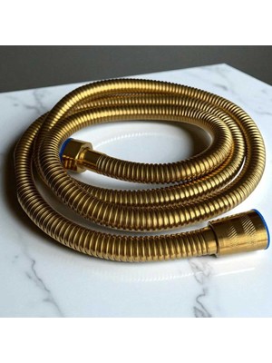 Özgürce Altın Renkli Spiral Duş Hortumu 1,50 Metre, Esnek ve Şık Tasarım