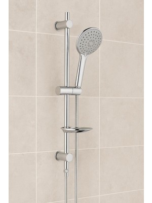 Özgürce Şık Krom Sürgülü Duş Seti, Sabunluk ve Uzun Hortum ile Konforlu Kullanım