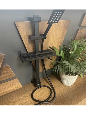 Özgürce Modern Siyah Duş Seti, Şampuanlık ve Başlık ile Şık Tasarım