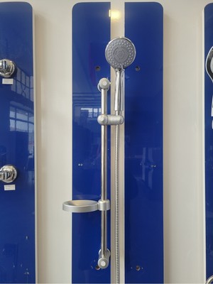 Özgürce Şık ve Pratik Sürgülü Duş Seti, Modern Tasarım ve Kolay Kullanım