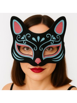 İlk El Grup Siyah Renk Süet Kaplama Üzeri Mavi Kırmızı Simli Kedi Maskesi 17X14 cm Tkç(Itd)