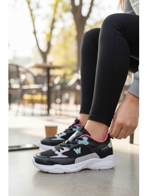 Enoch Kadın Çoklu Materyal Karışımlı Yürüyüş Ayakkabısı