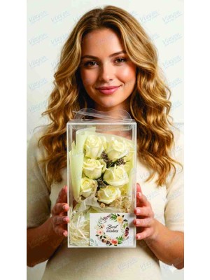 Vizyon Çiçek Seffaf Çantalı Kokulu Yapay Gül  Buketi Hediyelik Buket