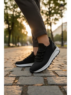 Enoch Kadın Tekstil Örgü Saya ve Kontrast Tabanlı Spor Ayakkabı