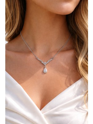 Xuping Kadın Gümüş Renk Zirkon Taşlı Damla Baget Çelik Kolye