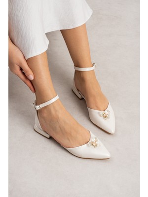 Yula Fashion Shoes Yonca Figürlü Bilekten Bağlamalı Kadın Babet