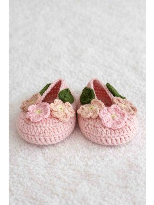 Bishop El Yapımı Örgü Bebek Pembe Patik – Çiçek Detaylı, Pamuk iplik