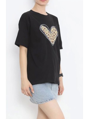 Aesco Sevgililer Günü Için Özel Tasarım Leopar Kalp Baskılı T-Shirt - Siyah